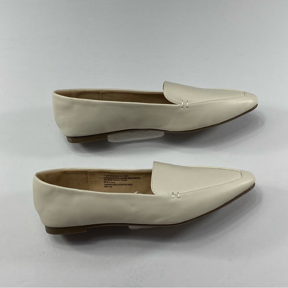 A • NEW DAY Elegant Loafers Flats Cream Women’s Size:7 NEW